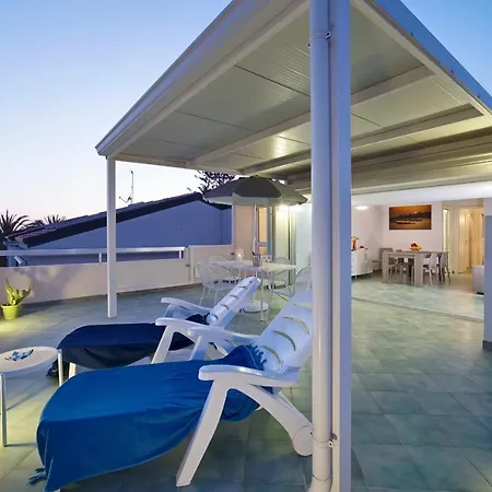 Apartment Archimede, Con Vista In Centro A