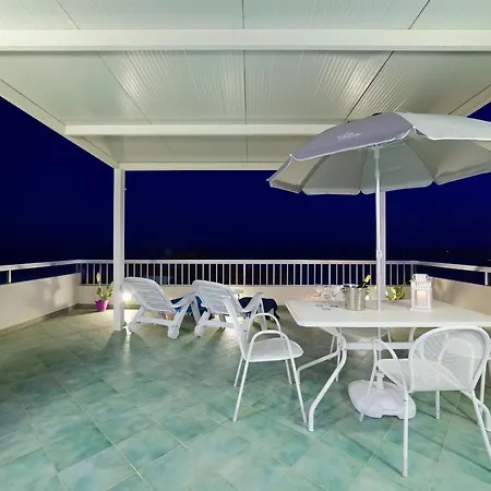 Apartment Archimede, Con Vista In Centro A Marina di Ragusa