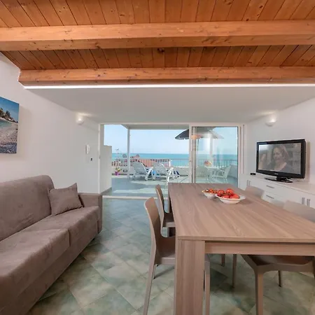 Apartment Archimede, Con Vista In Centro A Marina di Ragusa