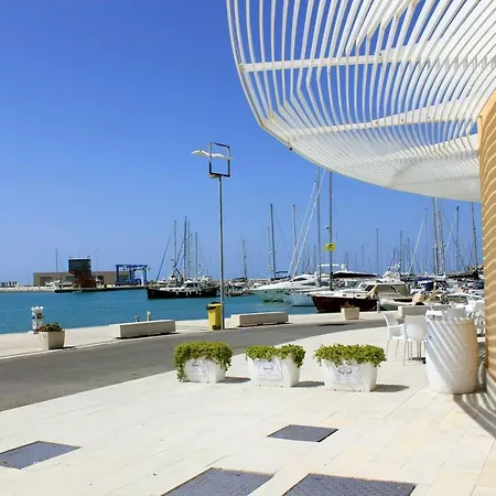 Archimede, Con Vista In Centro A Marina di Ragusa